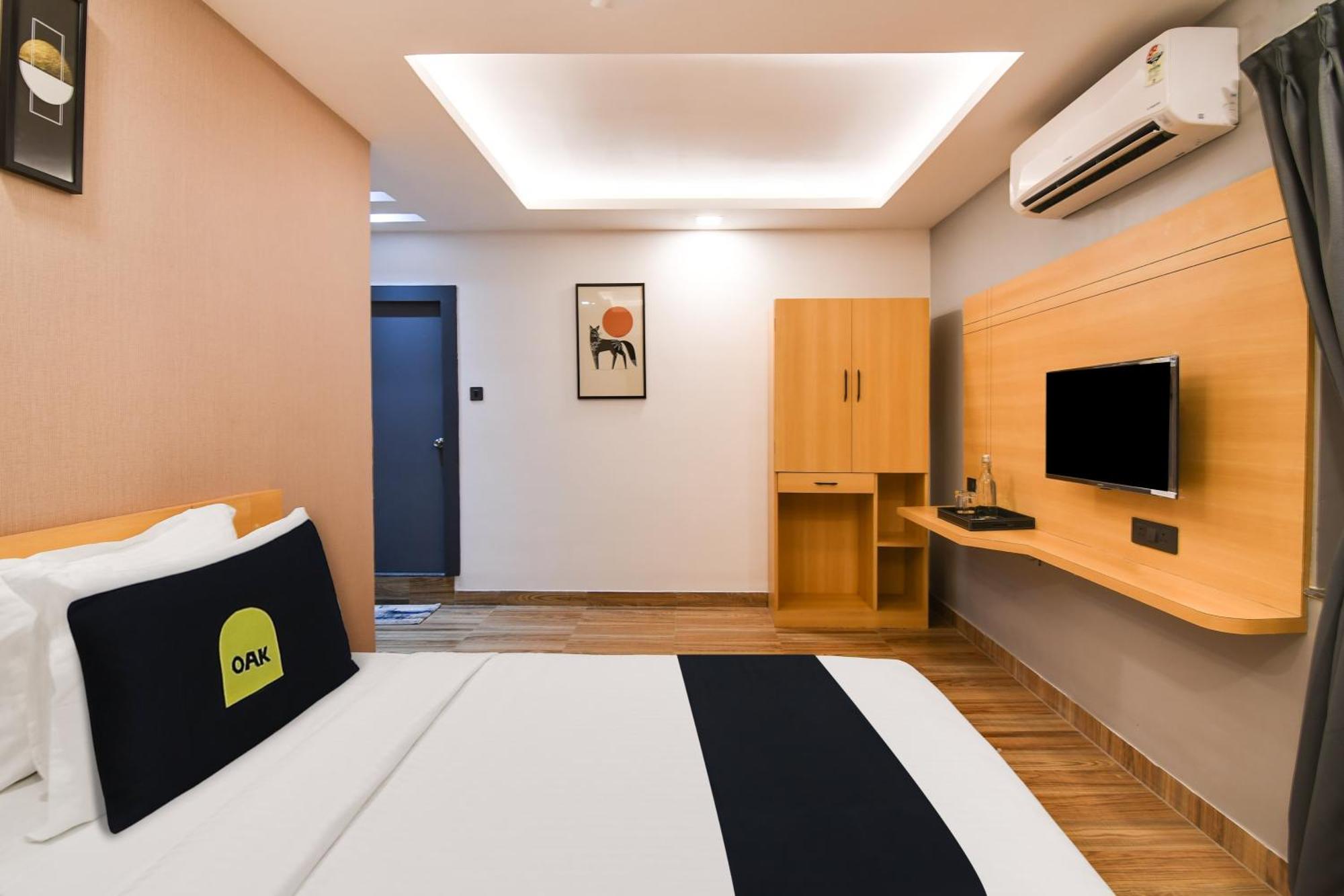 Super Townhouse Oak Sayhallo Ecstasy Bhuvanesvar Kültér fotó