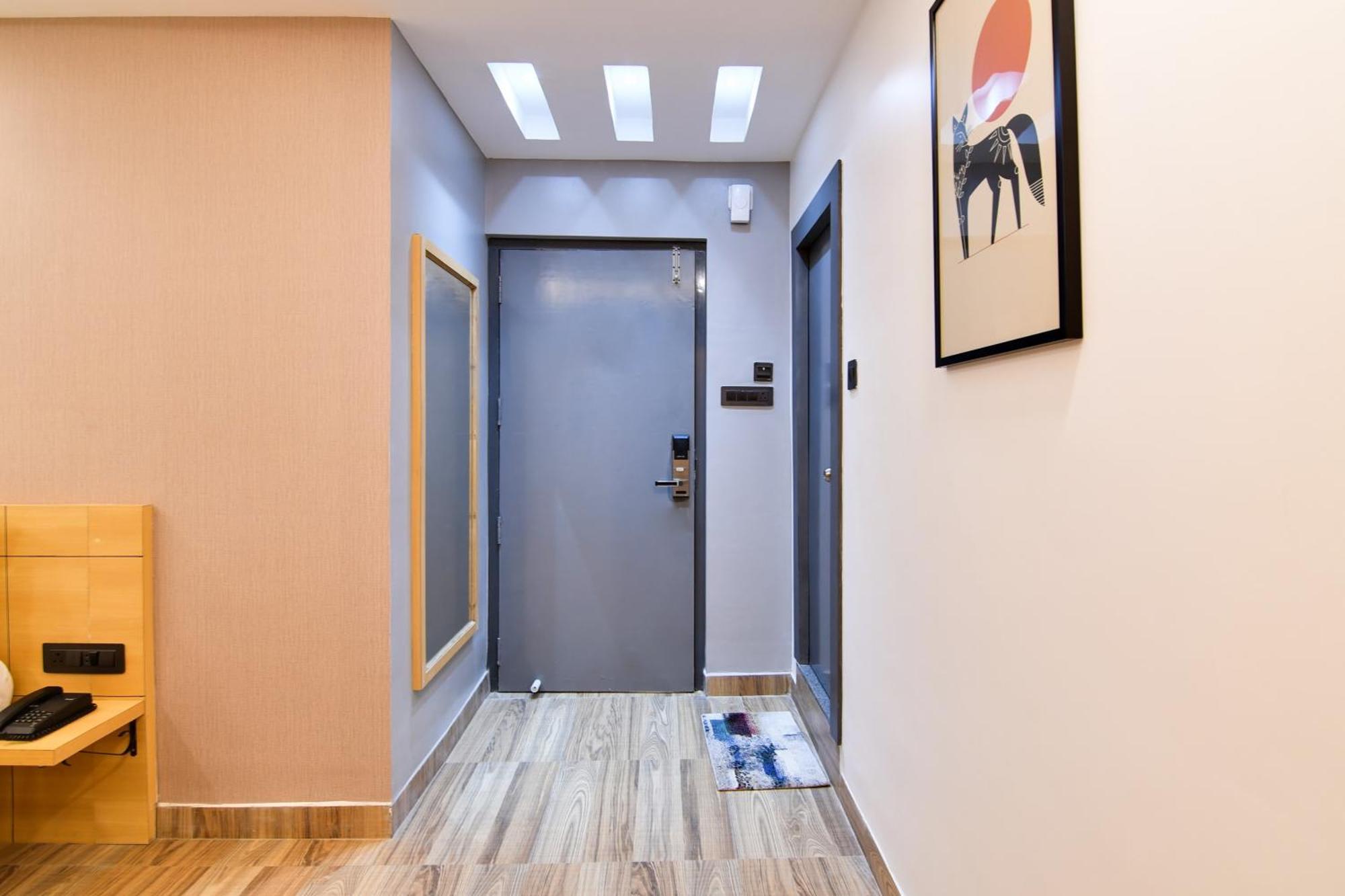 Super Townhouse Oak Sayhallo Ecstasy Bhuvanesvar Kültér fotó